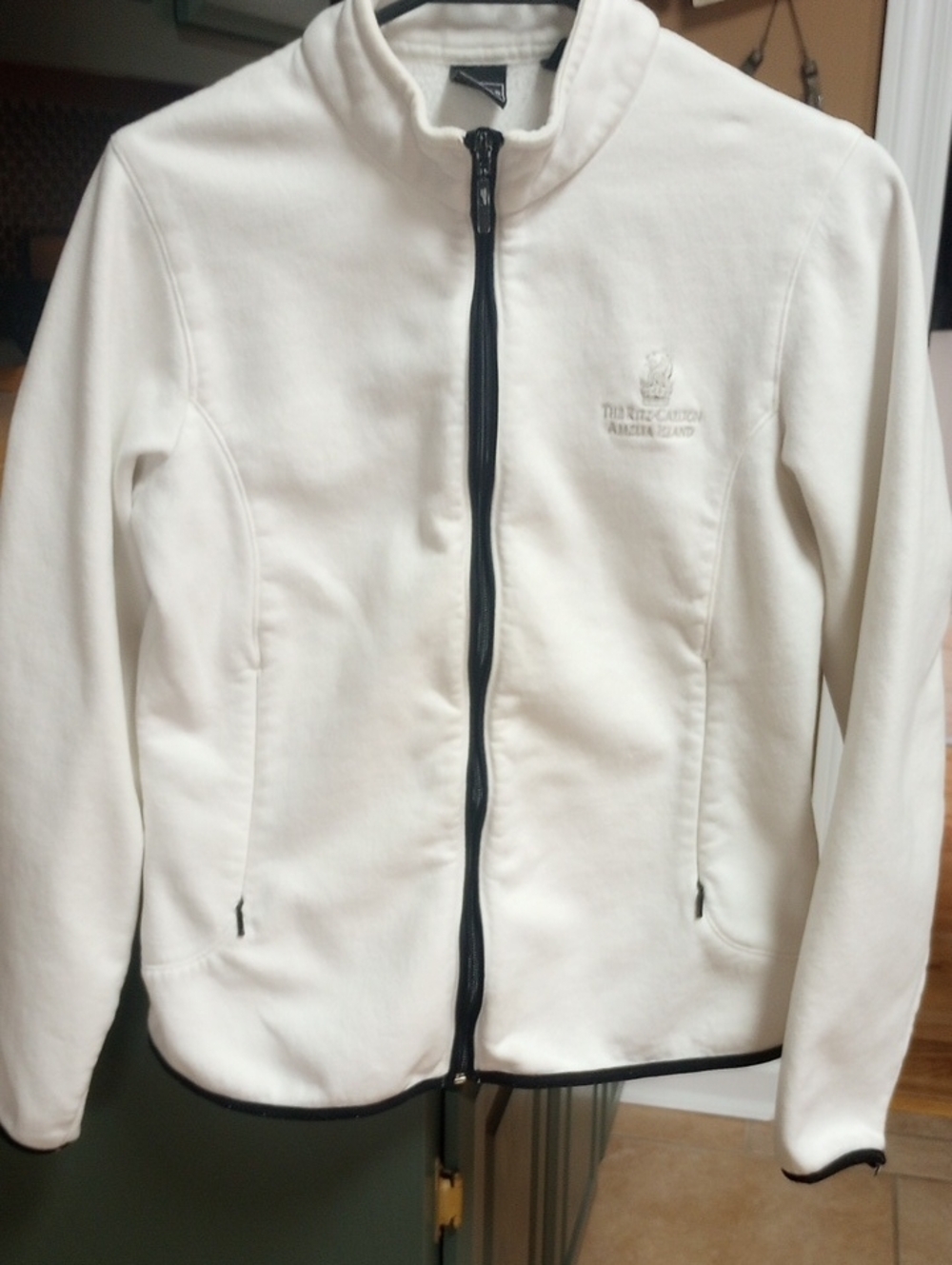 Gear For Sports White Fleece Jacket Trimmed In black - Picture 9 of 9